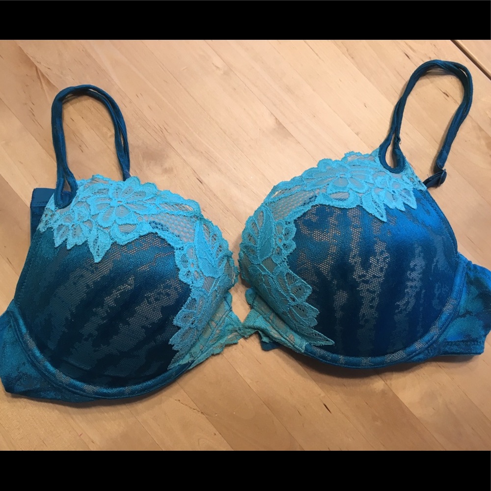 Victoria secret push up bra 36 D